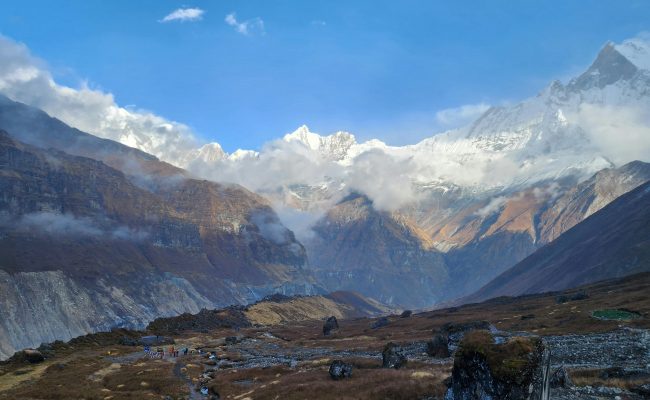 Annapurna Circuit to Upper Mustang Trek